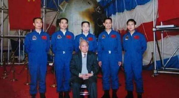 林烨和梁思礼谁厉害