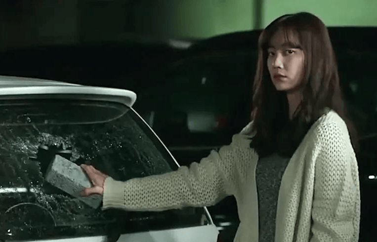 大尺度韩国电影《何种谋杀》:射击冠军女孩如何化身复仇女神?