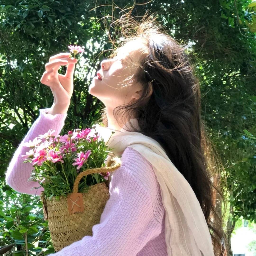 不露脸的女生头像