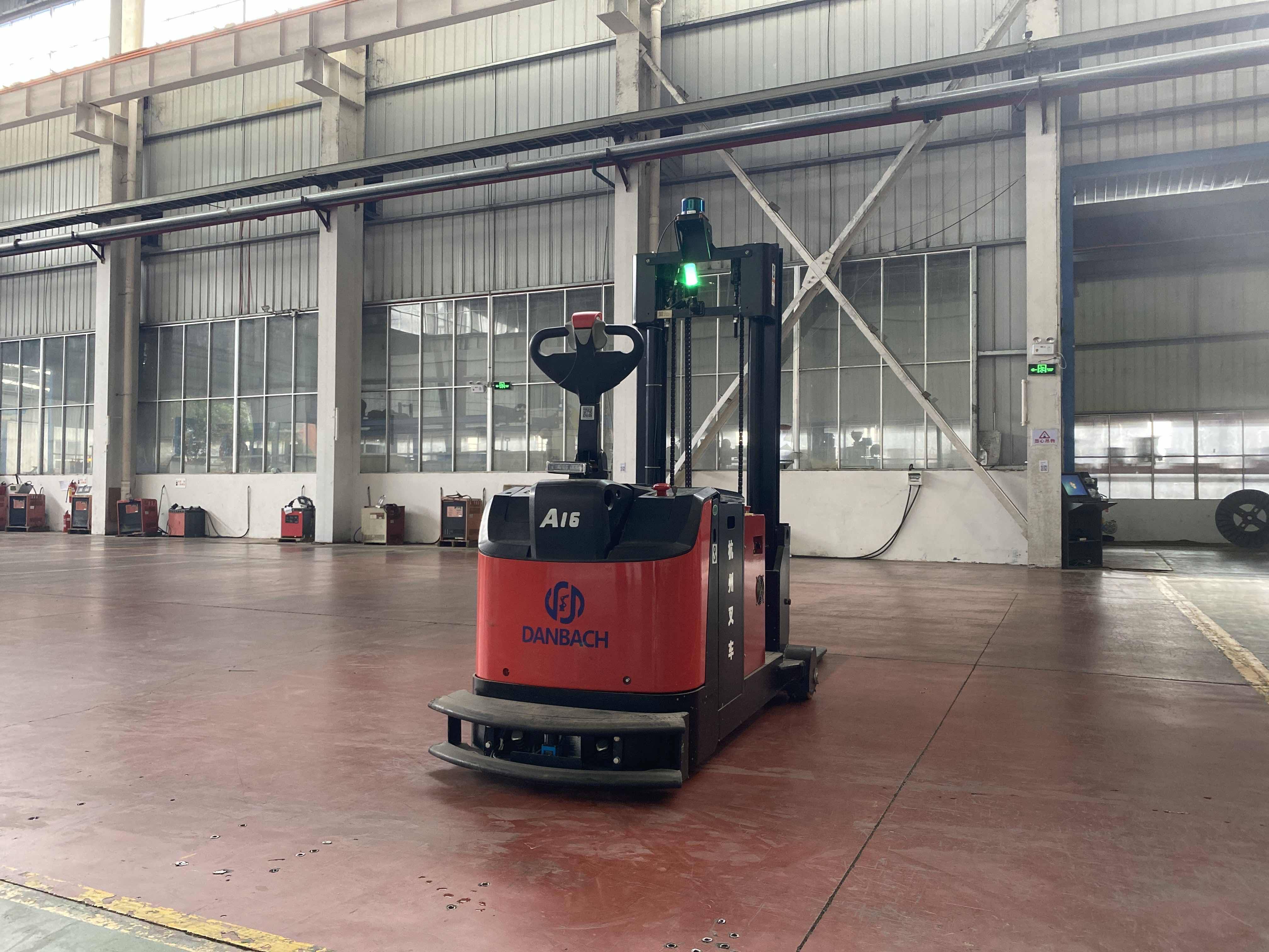 AGV无人搬运车:制造业智能物流升级的核心装备与选型指南