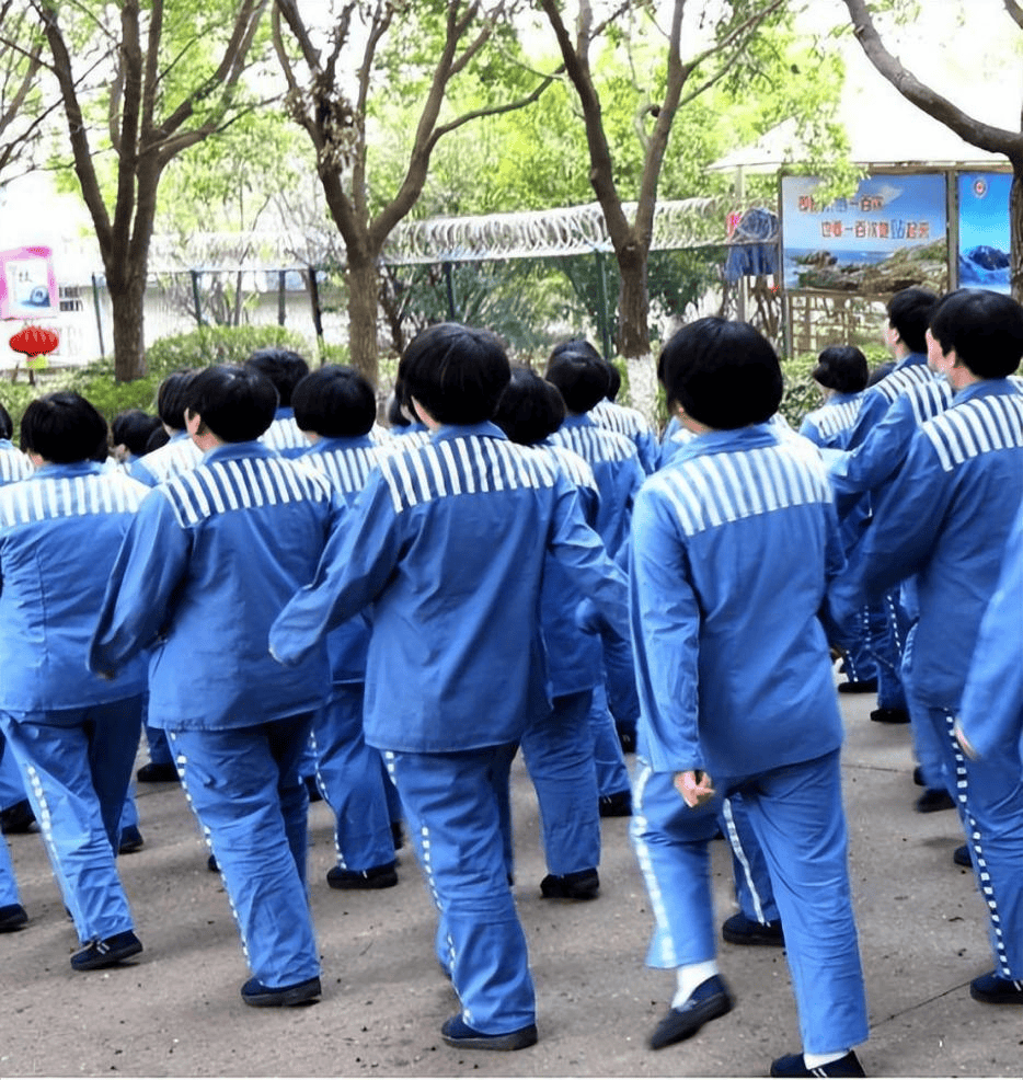 揭秘女子监狱老弱病残监区,事实比你想象的更加残酷!