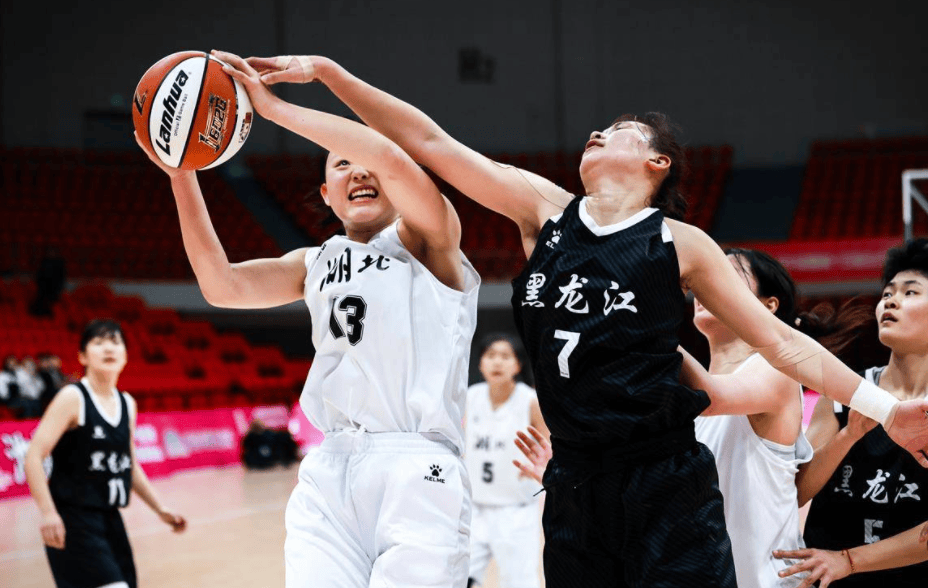 2025全国女篮锦标赛：黑龙江队4打5惨败厦门队，人员危机凸显