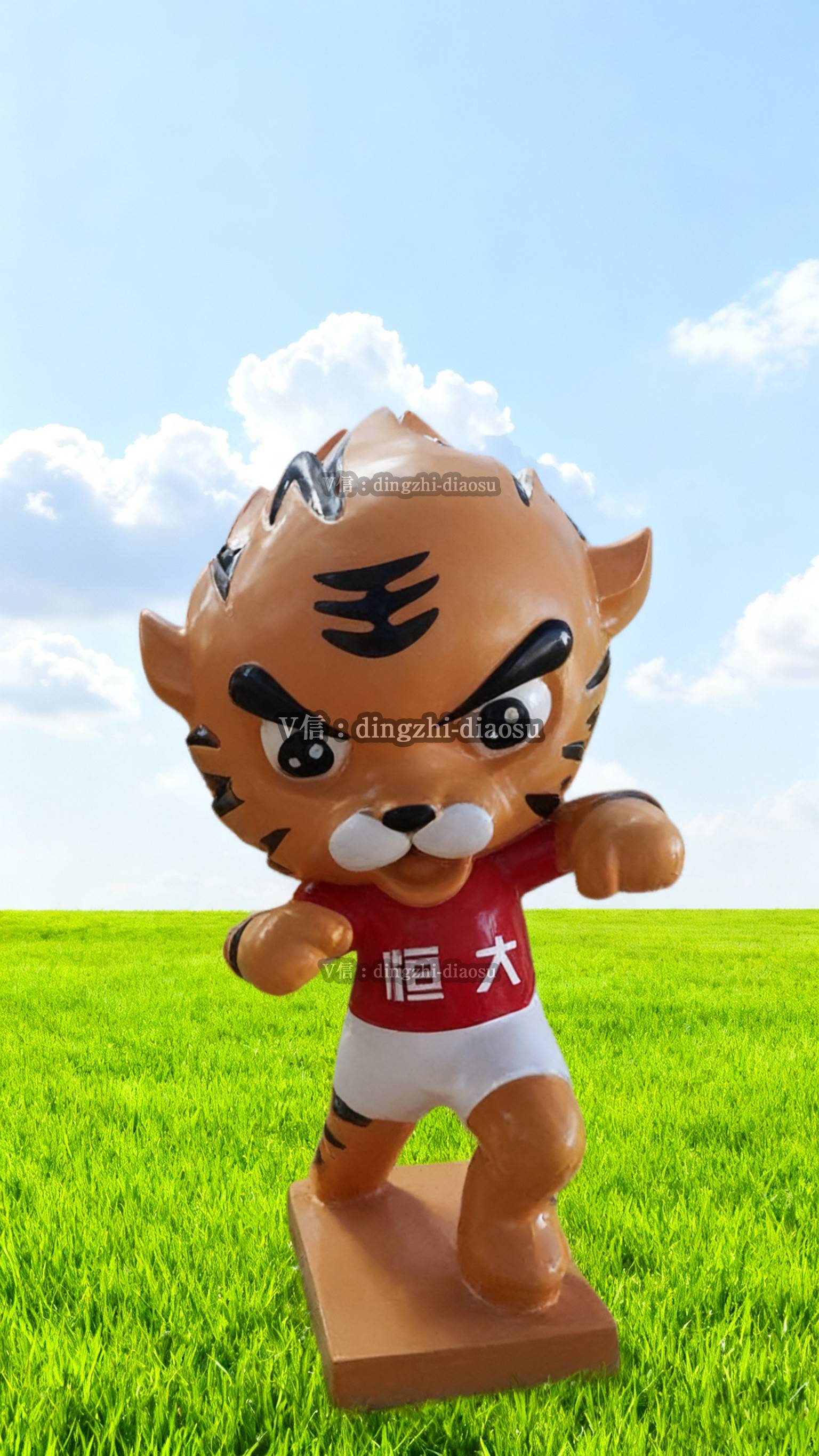 玻璃钢卡通老虎雕塑公仔解锁童趣与创意