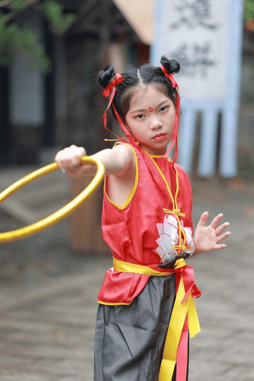 上海礼智信影视文化传媒有限公司和上海玖蕾影视文化传媒有限公司联合出品的《中华五千年之少年强灵珠奇缘》正式开拍