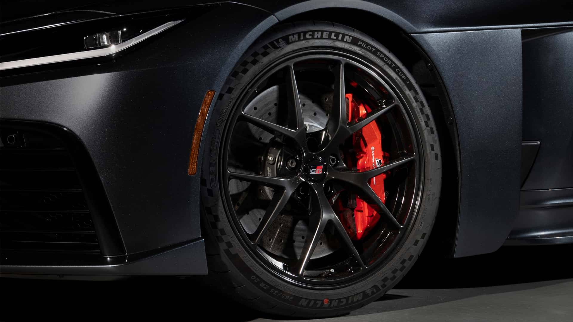 丰田发布3款旗舰车型