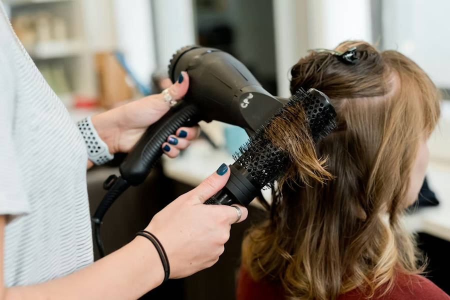 美发学习培训_保定美发培训小班教学与大班教学差异_保定美发培训选择小班还是大班