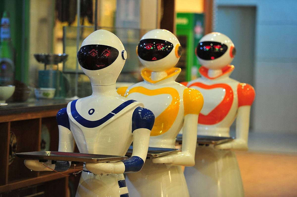 终于,机器人也成了房地产的“新叙事”-锋巢网