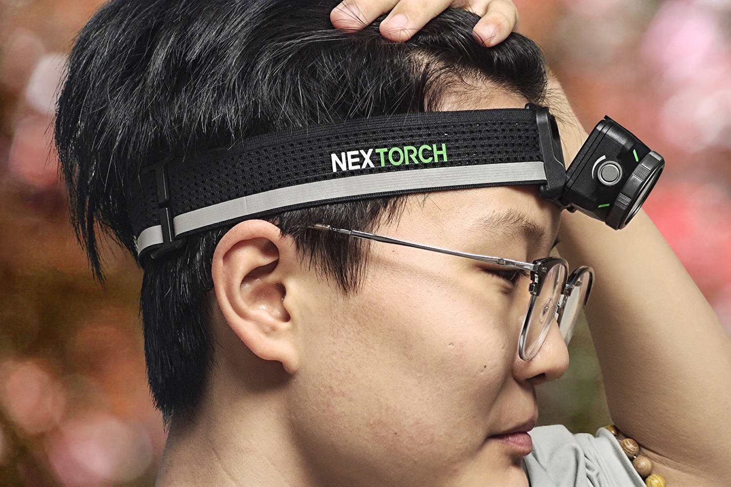 消解夜色里的不安与不便,重新定义实用照明:纳丽德 eStar头灯