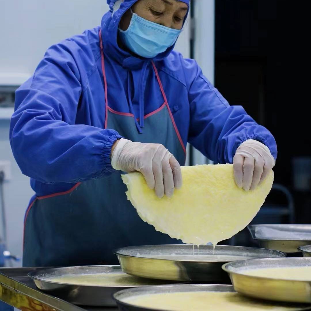 特色乳品规模化突围：奶皮子产品走红背后的设备技术支撑