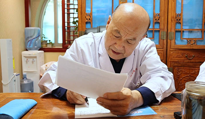 桥本甲状腺炎能改善吗？甲状腺专家翟章锁中西结合调理
