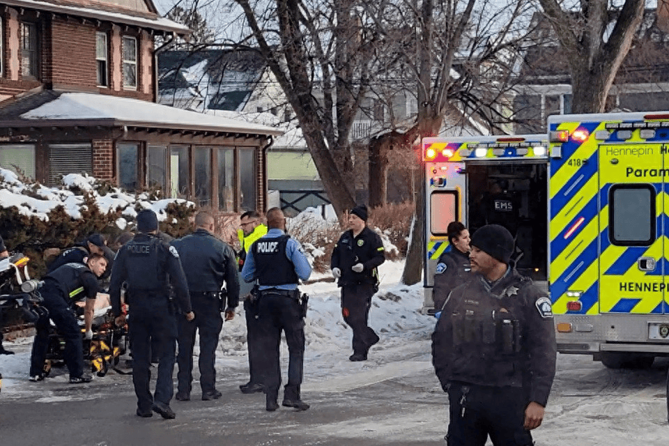 美三大前总统集体出山，号召3亿美国人反抗政府，特朗普终于发现大事不妙