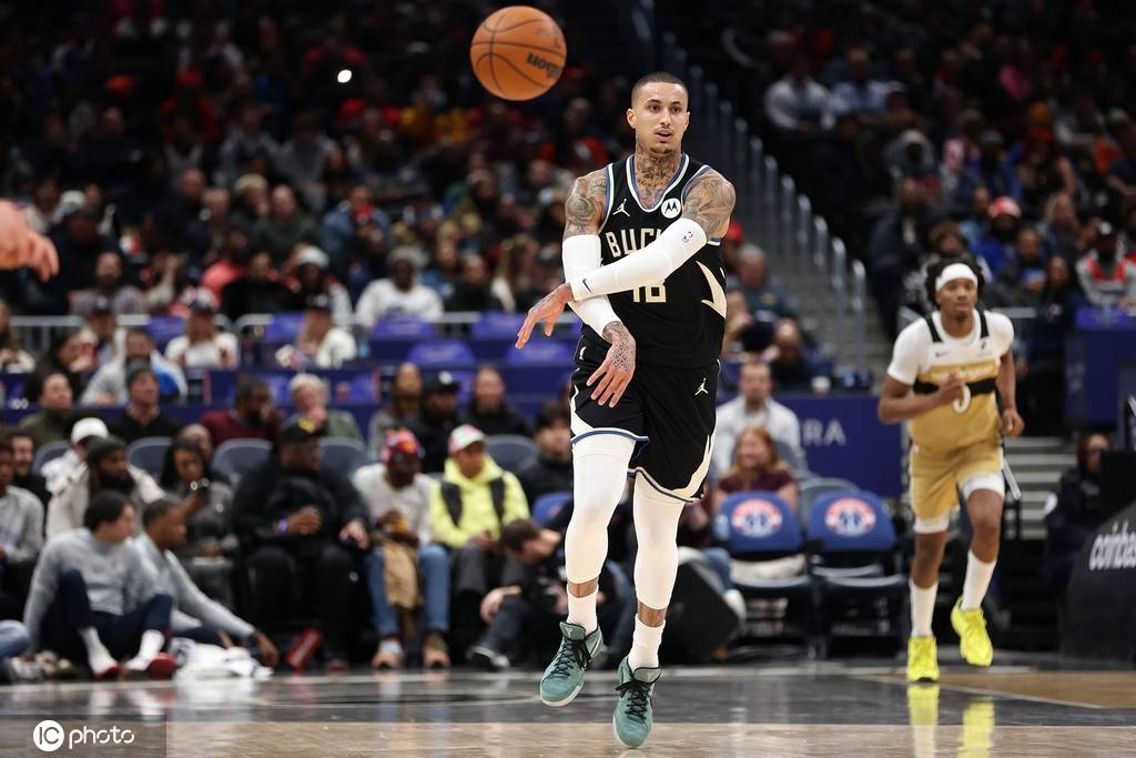 萨尔16+17特纳21+14 奇才胜雄鹿