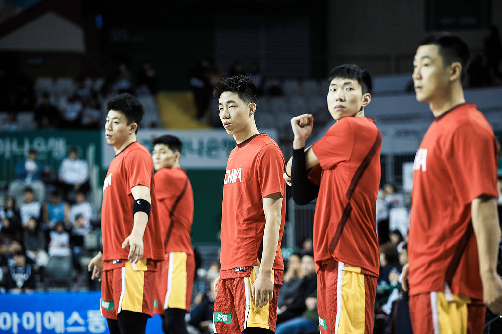 中国男篮12人大名单：赵睿胡金秋领衔 胡明轩赵嘉义落选