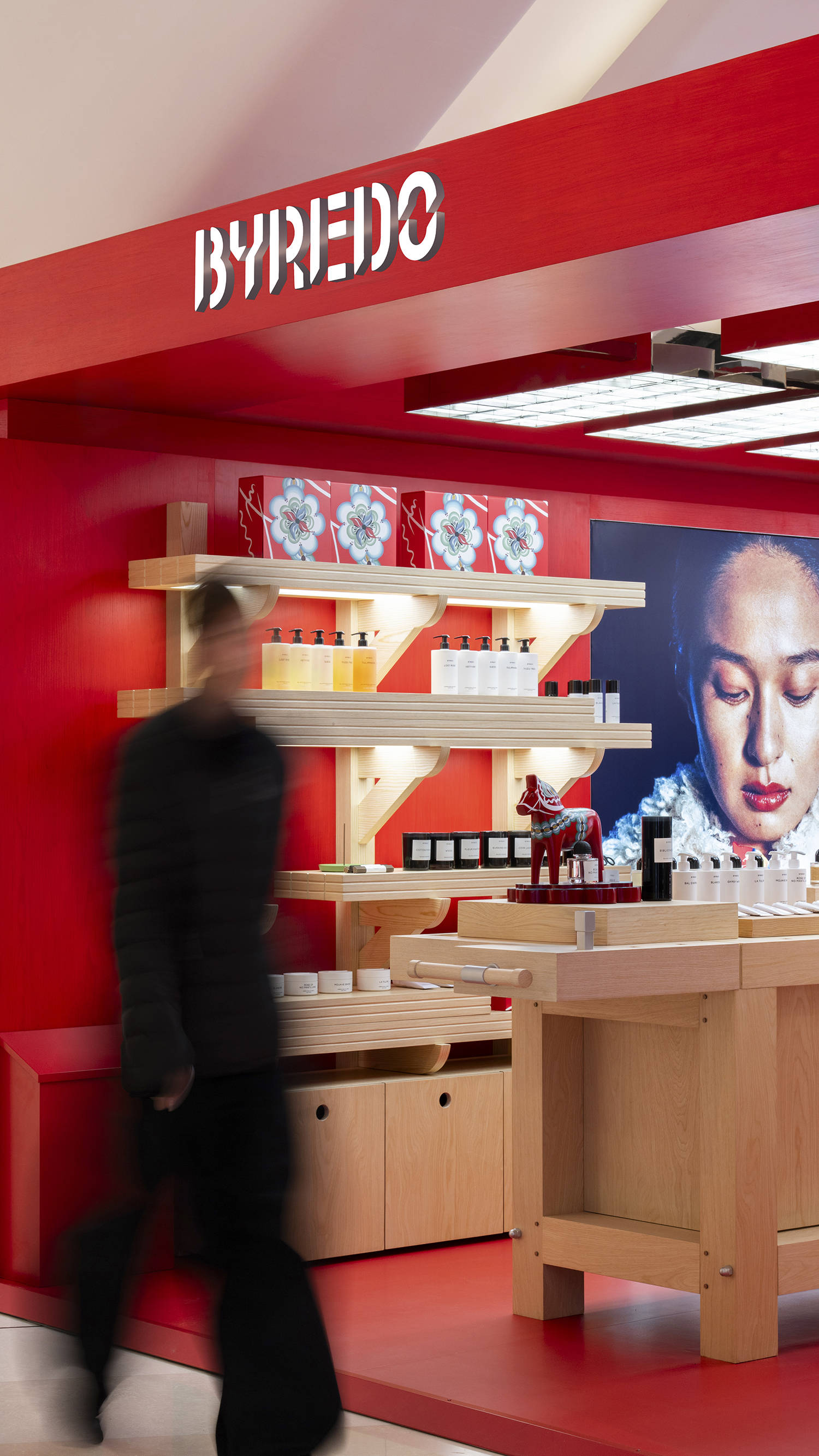BYREDO广州天环新年限时精品店_3.jpg