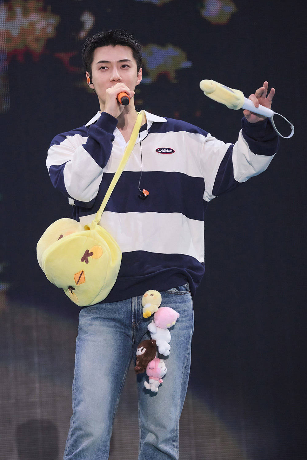 EXO第六次单独演唱会巡演《EXhOrizon》首尔公演照 14 (SEHUN).jpg