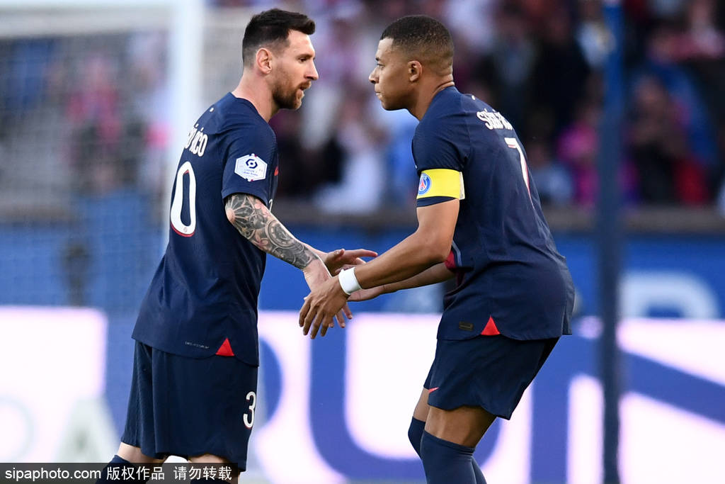 这是骂谁呢?巴黎主席:现在球队中没有球星 全靠团结