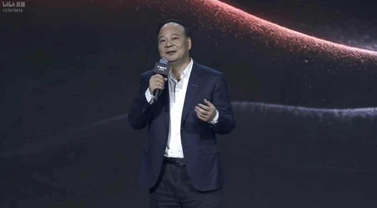 《宁德时代曾毓群阐释科学精神：求真更较真 坚守新能源创新底线》