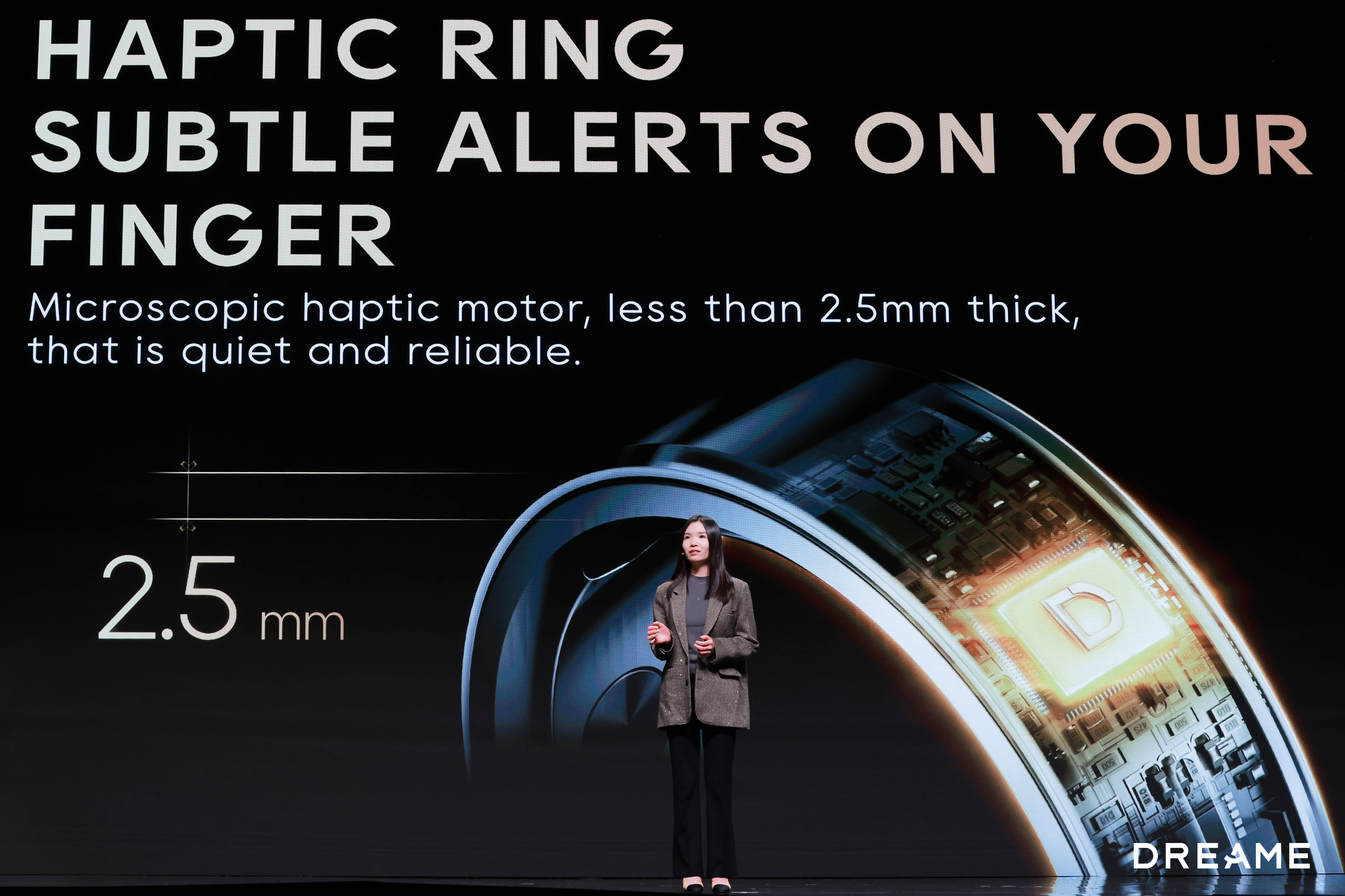 《追觅AI智能戒指亮相硅谷——硬核技术引领下一代智能穿戴，一戒“戴”领生活新方式！》