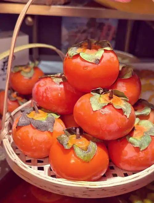 柿霜：藏于柿饼的润燥良药