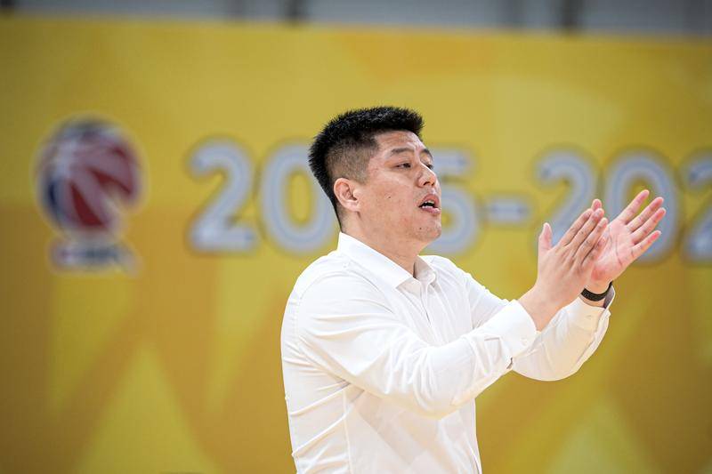 山西接连遭处罚 主帅：决不能放弃 要拼到最后！