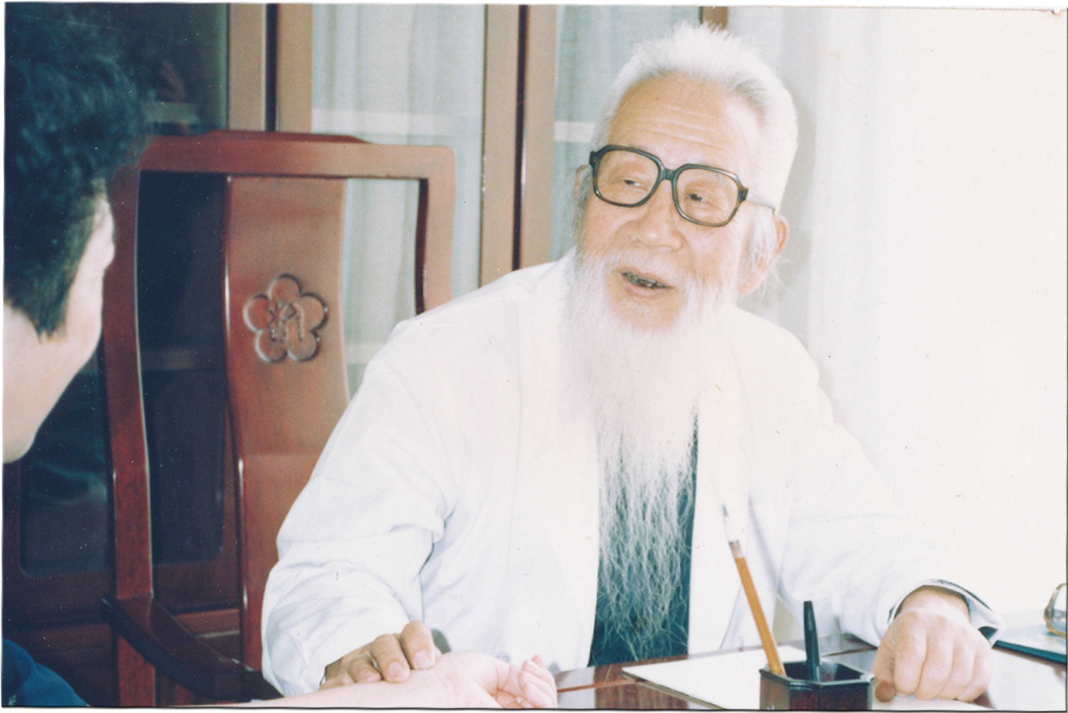 李鼎铭肖像
