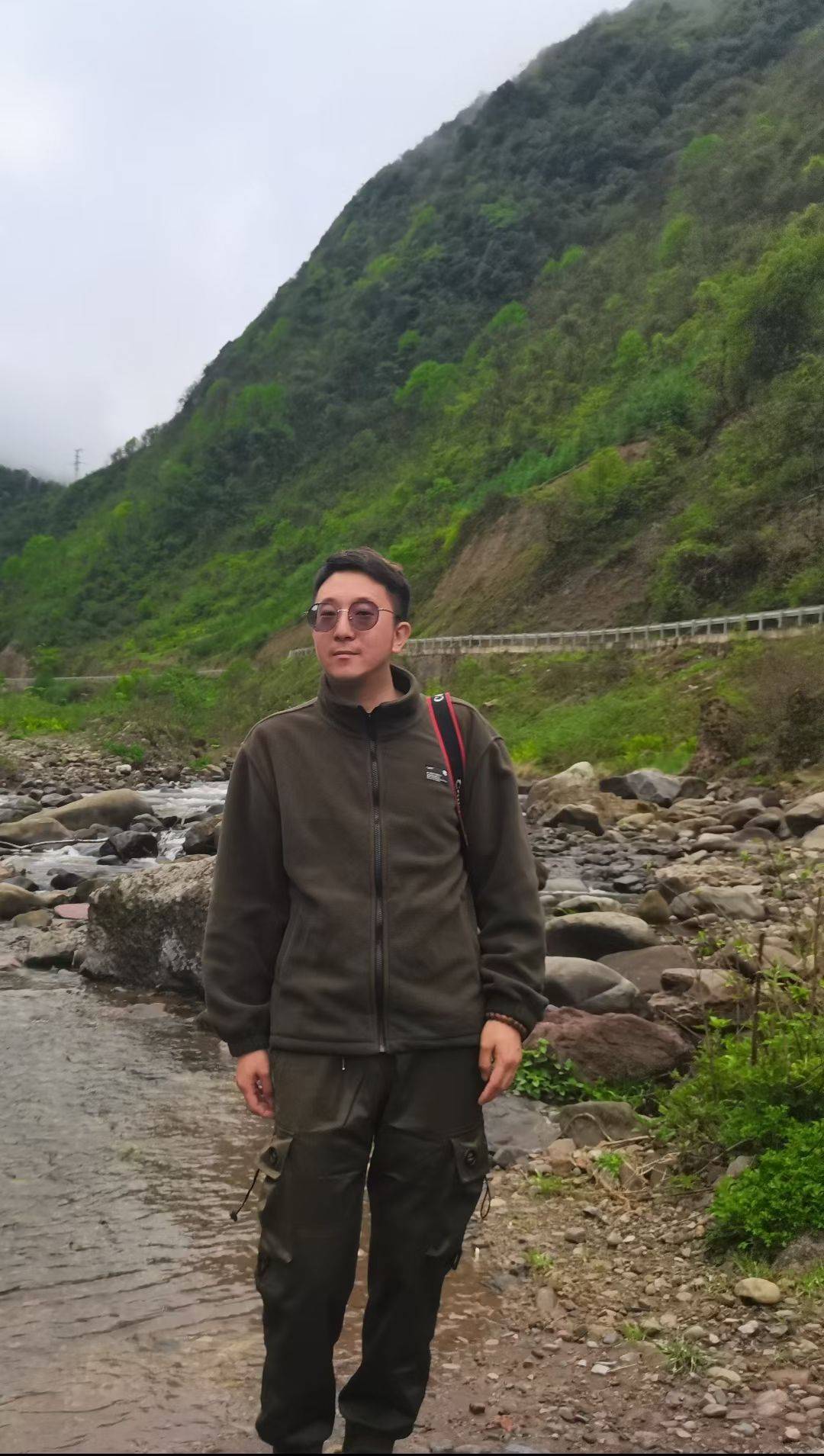 自由撰稿人  户外广告摄影师 杨晓龙 (1).jpg