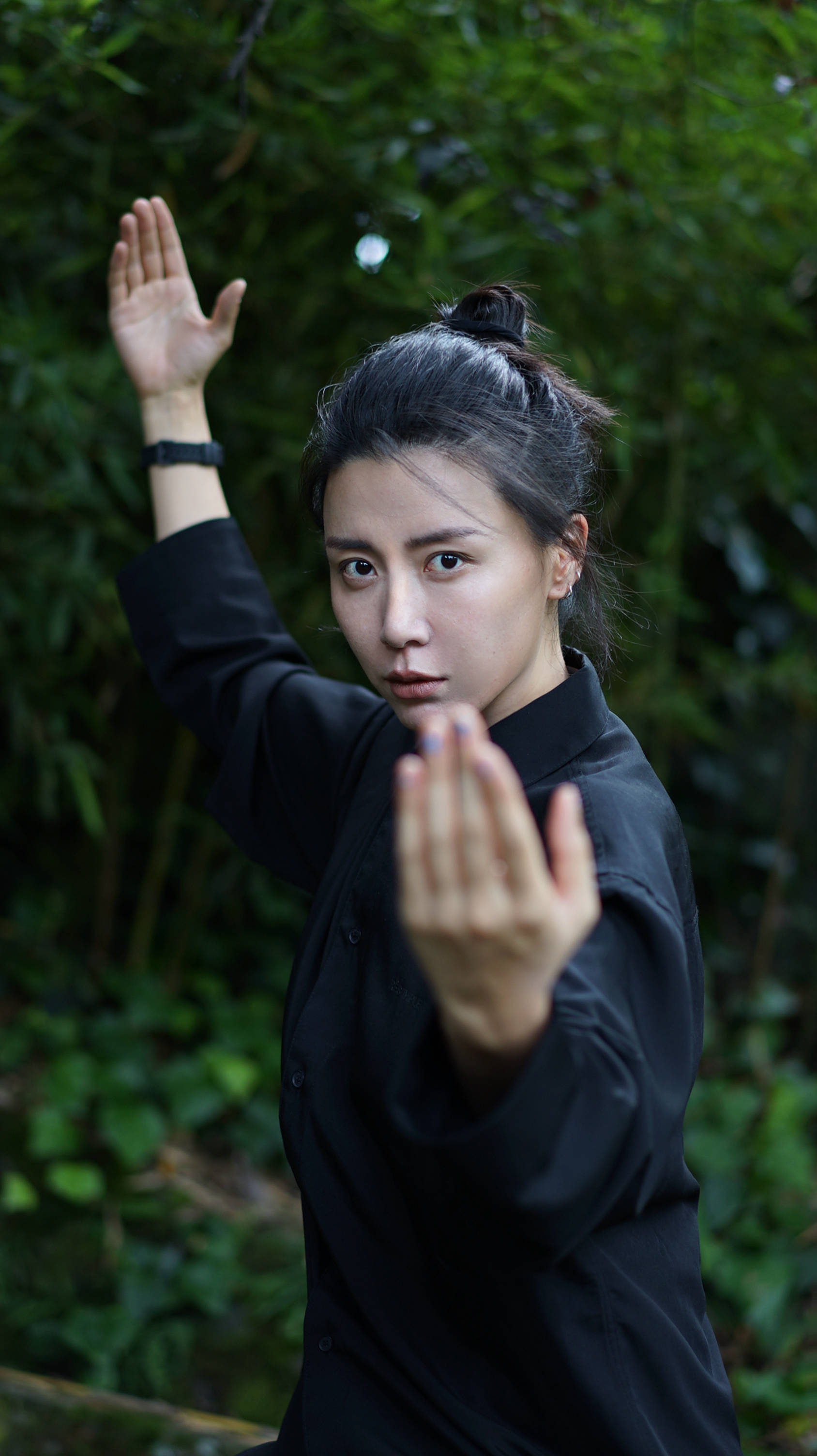 尼玛央宗古风写真尽显东方武侠美学