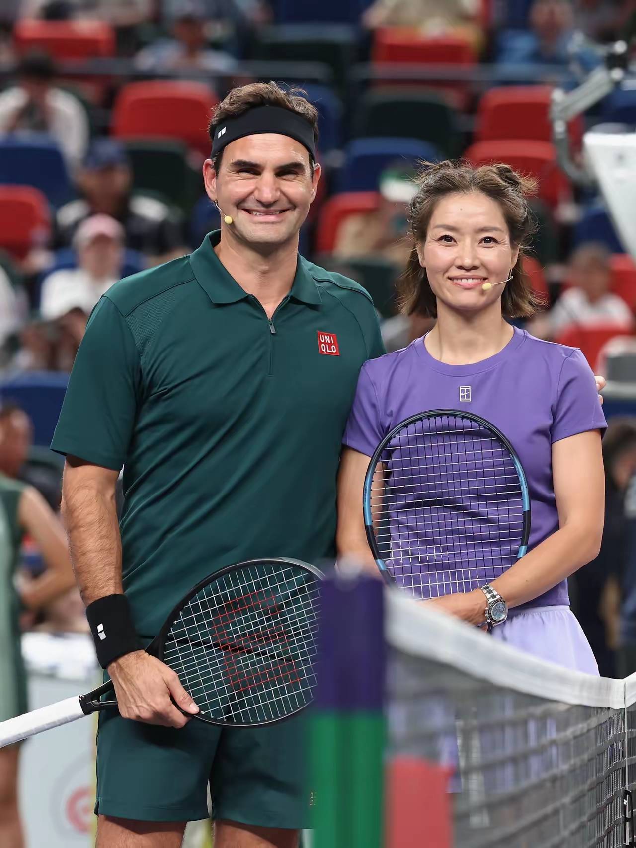 重回赛场！中国金花李娜大战费德勒，身价12亿，球迷:网球学校！