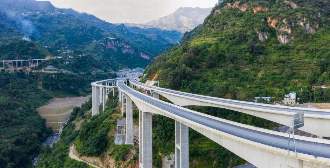 快讯| g7611都香高速公路昭通段全线建成通车_云南_毛利涛_徐有