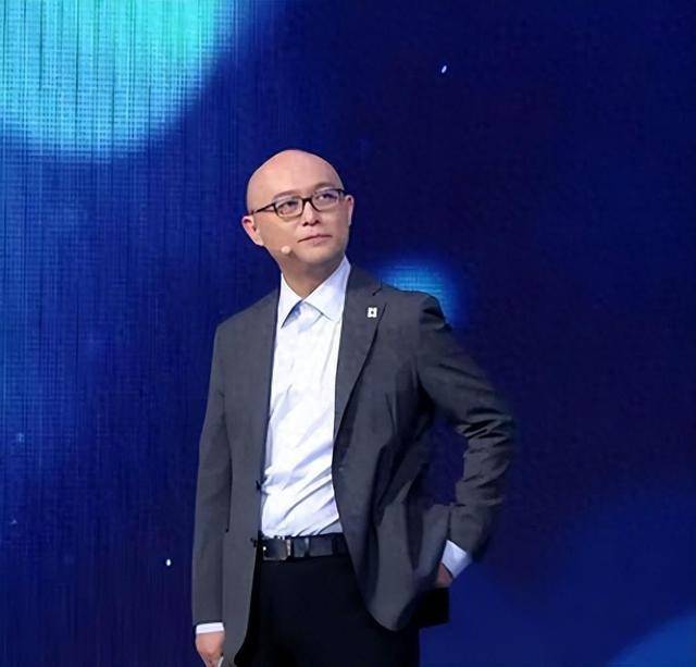 逐渐“消失”的主持人孟非：49岁迈过一大坎，51岁成为人生赢家_手机搜狐网