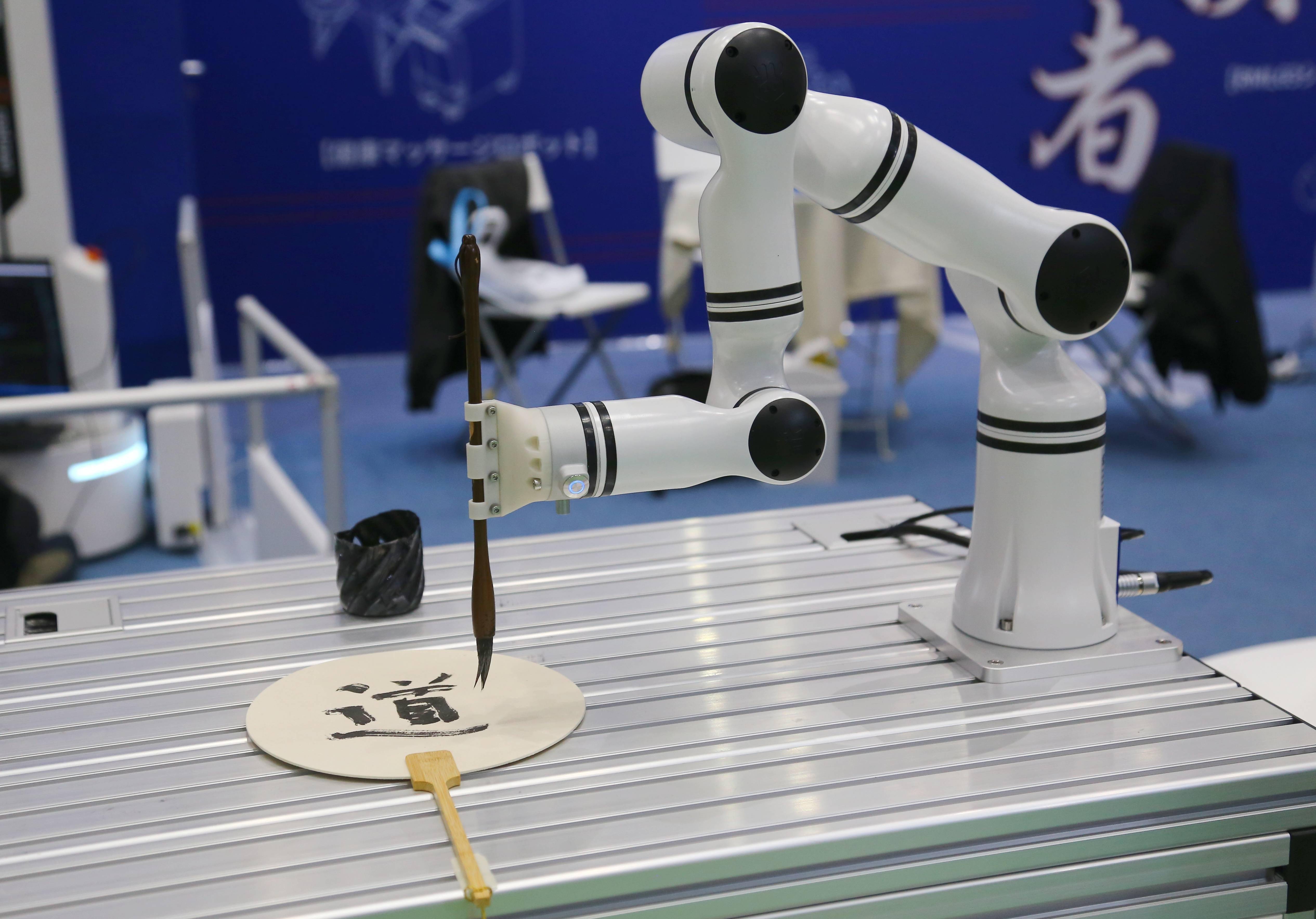 人工智能可以像雏鸡一样高效学习