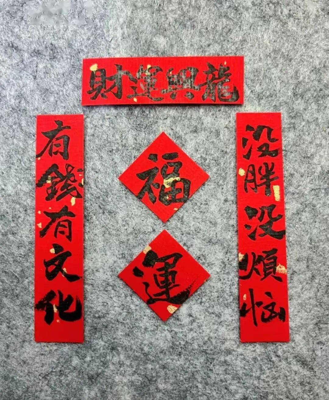 长安宁龙跃云津,凤鸣朝阳扫码关注我们上海乐音艺术学校上海乐音文化