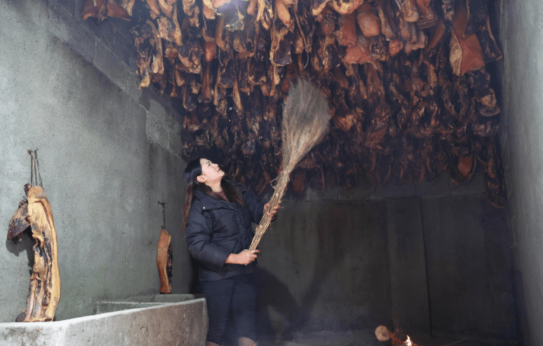 陝西嵐皋縣:臘肉飄香 年味漸濃_銷售_廟壩_馮麗