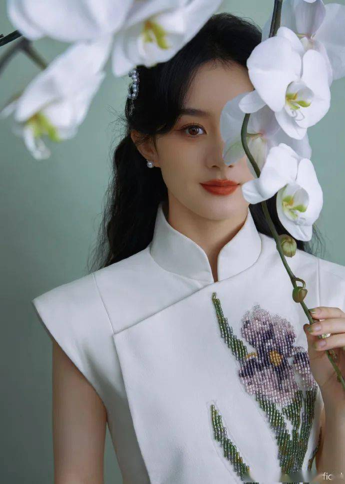 辛芷蕾的美,王家卫只拍出了一半_设计_涂月_品牌