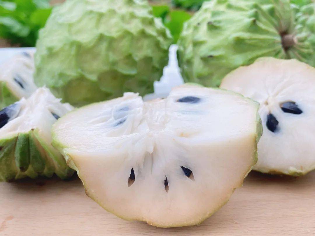 软糯绵滑,仿佛吃了一口奶油冰淇淋_释迦_台湾_口感
