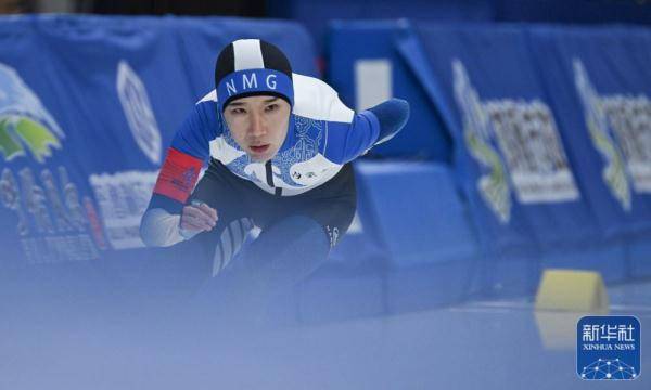 河北队选手黄余琳在比赛中.↑内蒙古队选手韩梅在比赛中.