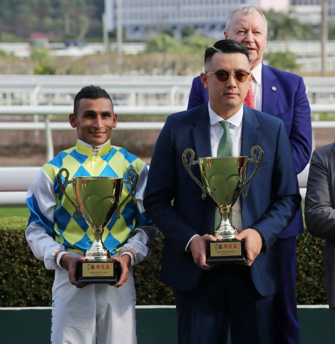 【鹏程万里】伍鹏志以短途精兵取得三捷_赛事_令才_银河