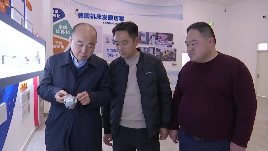 市政协委员许涛:坚守教育初心 谱写职业教育发展新篇章_六安_技能