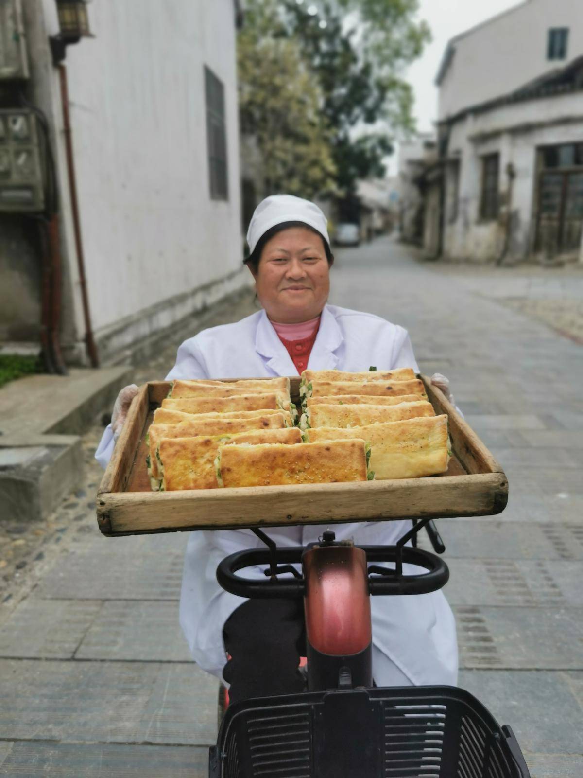20年20万个炕饼星光饼嫂邹爱华像腊月炉火一样温暖