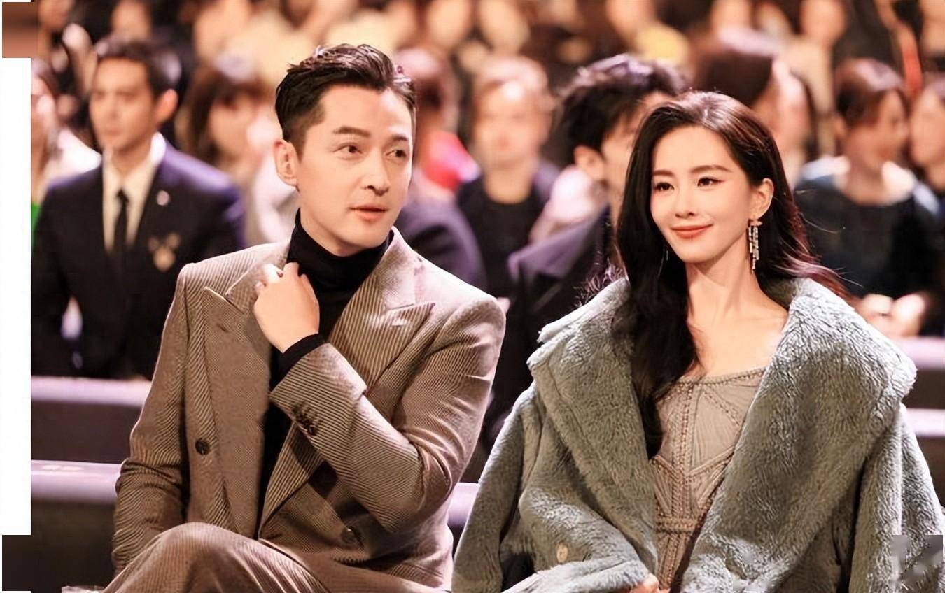 肖战王一博同框,张凌赫白鹿戴同款首饰,胡歌唐嫣刘诗诗并坐_幸福感