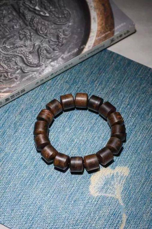 沉香价格差别大,到底是受什么影响?_油脂_含量_香味