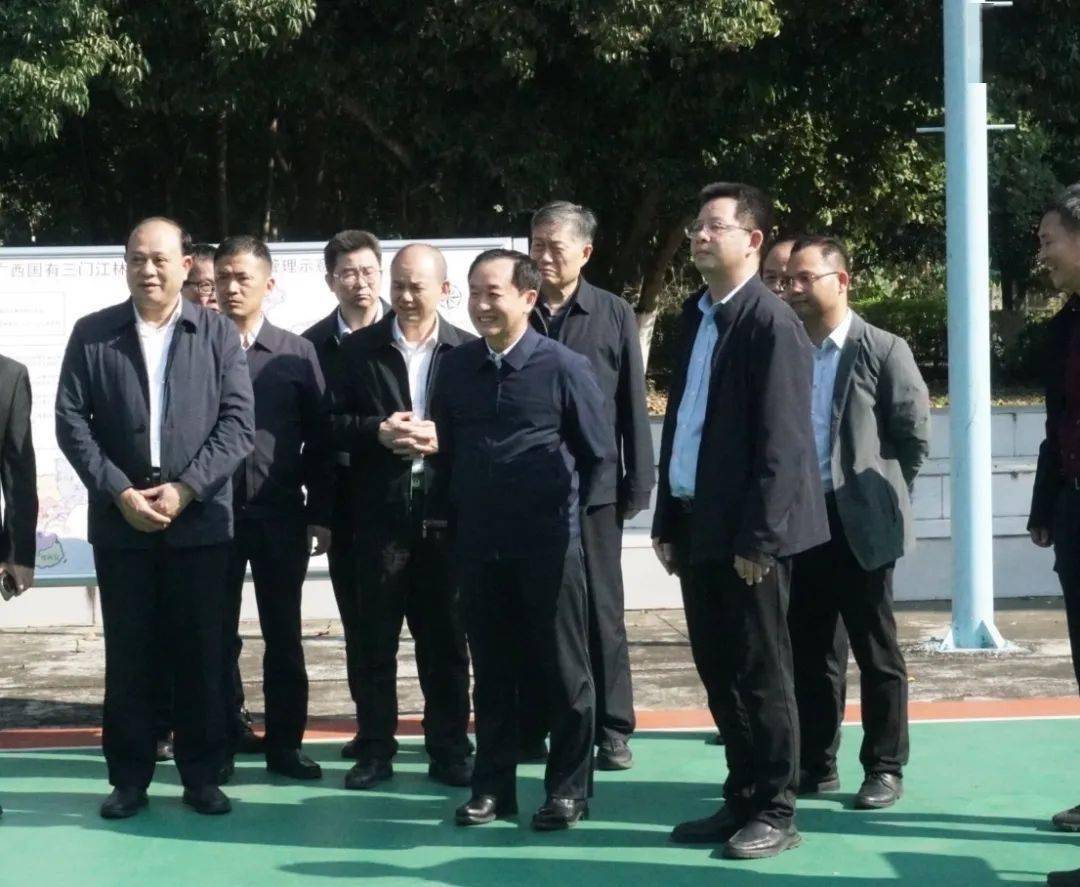 自治区应急管理厅厅长周长青,自治区林业局局长蔡中平,柳州市副市长