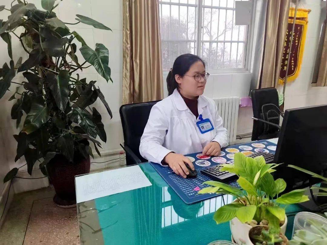 洛阳市第五人民医院张晓娜赵佳,35岁,现任职洛阳晚报新媒体编辑,承担