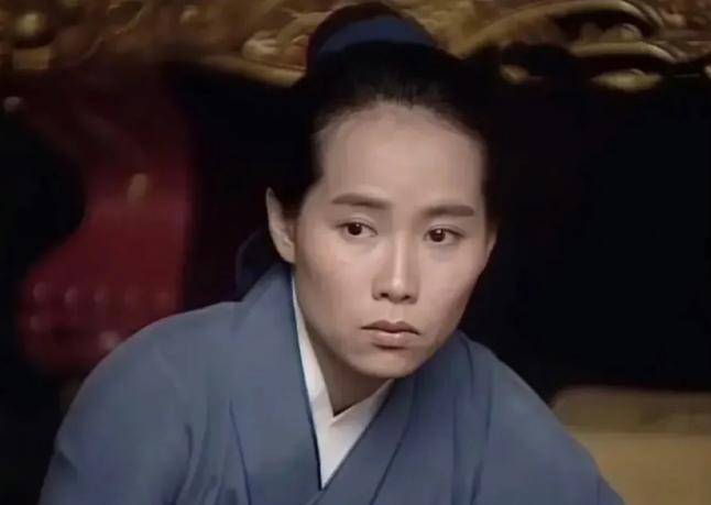 叶童_角色_自然