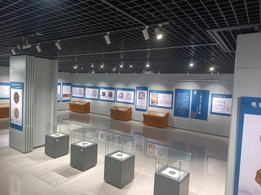《镜鉴千秋·端行万里——平凉百件馆藏精品铜镜展》在石嘴山市博物馆