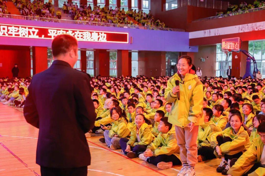 安全意识筑校园,满载而归迎新春——记柳州铁一中学(初中部)2023-2024