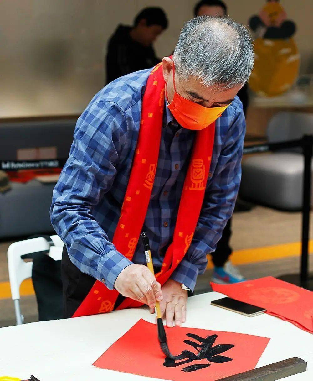 56岁央视著名总导演突然死亡,官方2字披露死因,最后露面照流出_楼建军