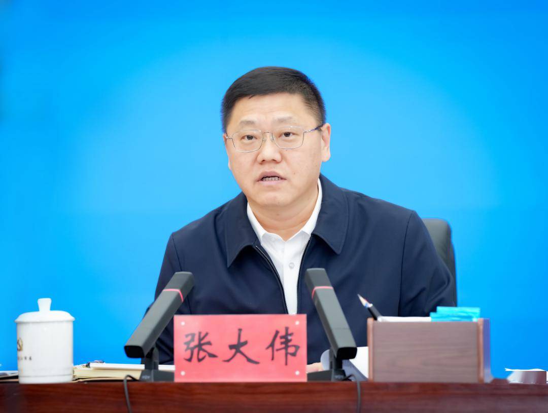 部分行业部门就下步重点工作安排作汇报发言;市委常委,副市长王瀚庆对