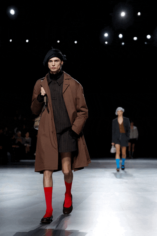 发布了2024冬季男装系列dior在巴黎男装周大秀最后,设计总监maria