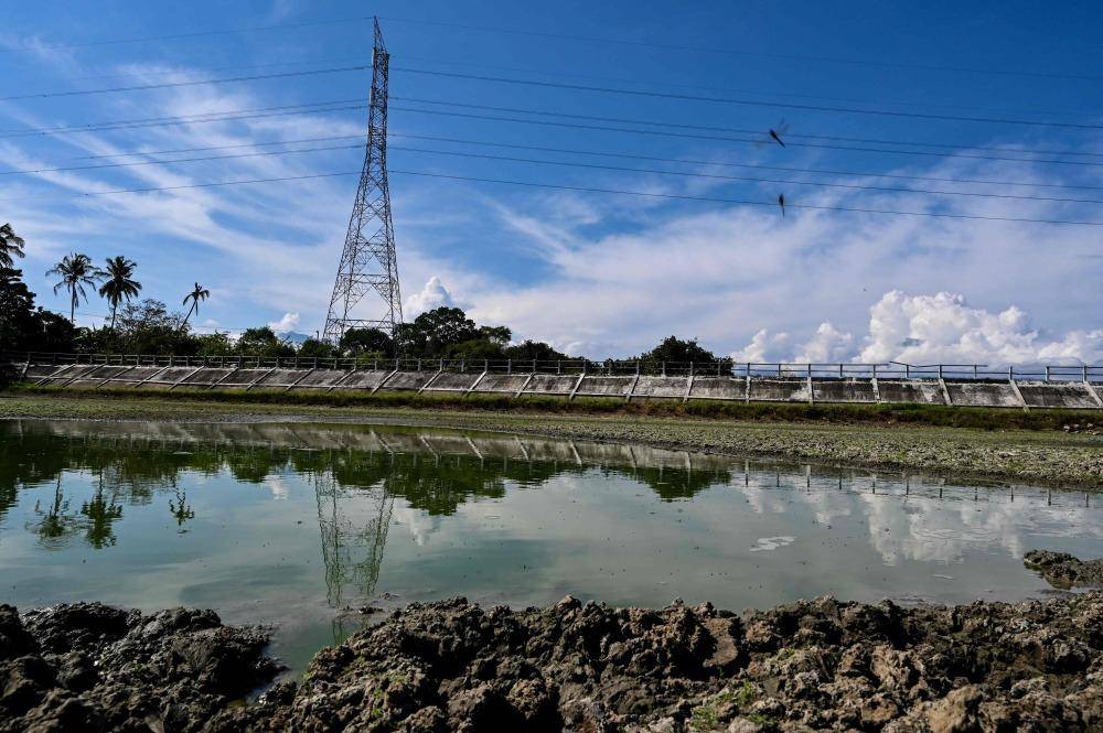 印度尼西亚:干涸的水库_新华社_亚齐_特区